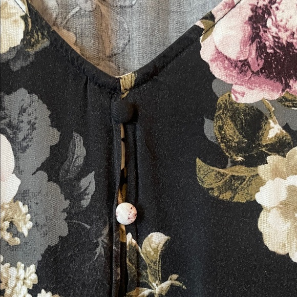 torrid Black Floral V-Neck Tunic with Pink & Cream Blooms - Picture 3 of 5